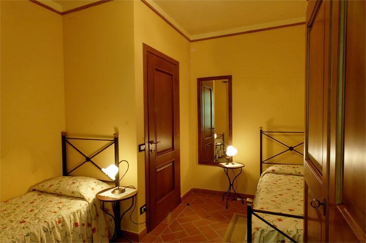 Agriturismo Montemari Villa Palaia Phòng bức ảnh